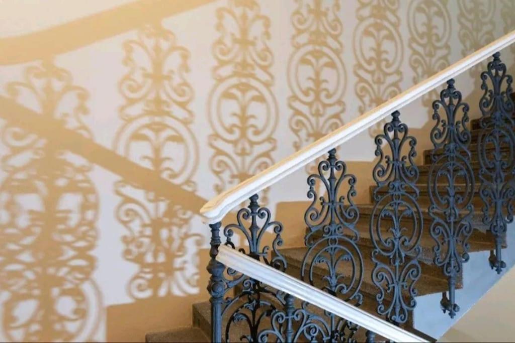 Romantic Apartment In The Center Of Прага Экстерьер фото